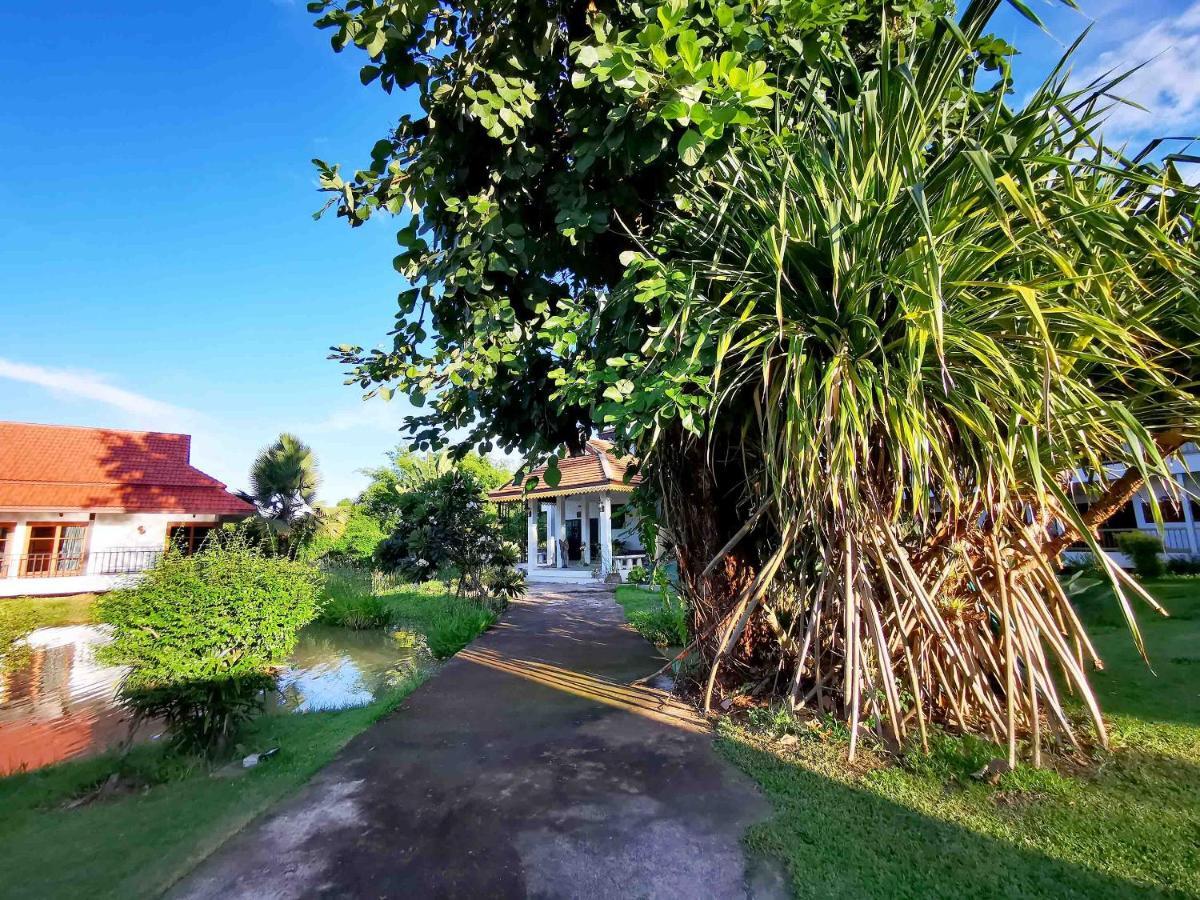 Jasmine Hills Lodge Doi Saket Ngoại thất bức ảnh
